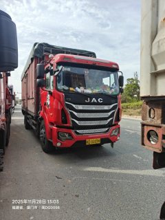 JAC Gallop GAC Higer K5 220 hp 4X2 6.8 m - ფოტო 1
