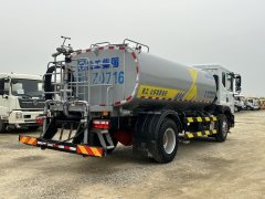 Dongfeng Duolika D9 230 hp 4X2 - ფოტო 7