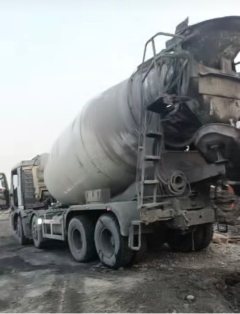 Sinotruk HOWO T5G 340 hp 8X4 - ფოტო 3