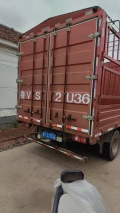 SINOTRUK HOWO Light Duty Truck Royal Faction 160 hp 4X2 4.15 m - ფოტო 3