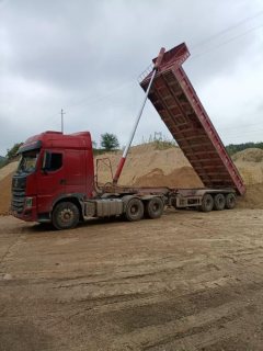 Dongfeng Liuzhou Chenglong H7 460 hp 6X4 - ფოტო 3