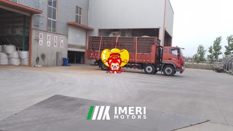 Foton Rowor ES5 220 hp 6X2 7.4 m - truck from China