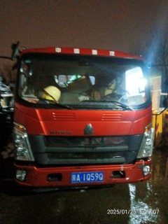 SINOTRUK HOWO Light Duty Truck Commander 160 hp 4X2 4.2 m - ფოტო 1