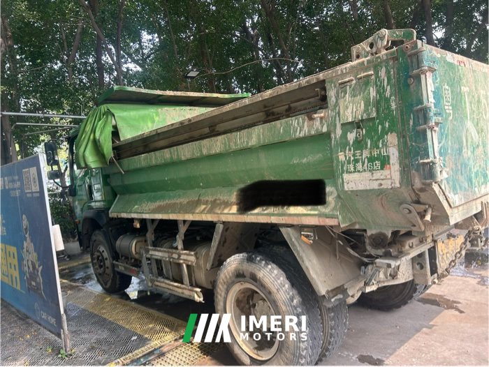 2023 Sinotruk 190 hp 4X2 3.94 m