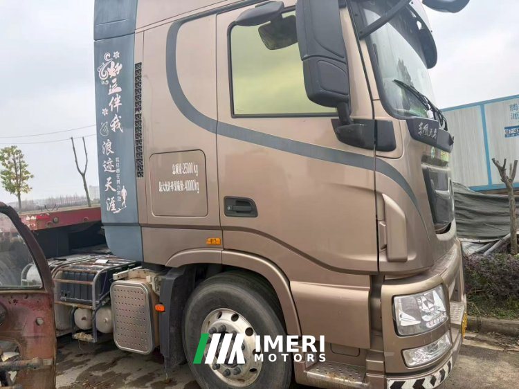 2021 Dongfeng Celestial Flagship KX 560 hp 6X4