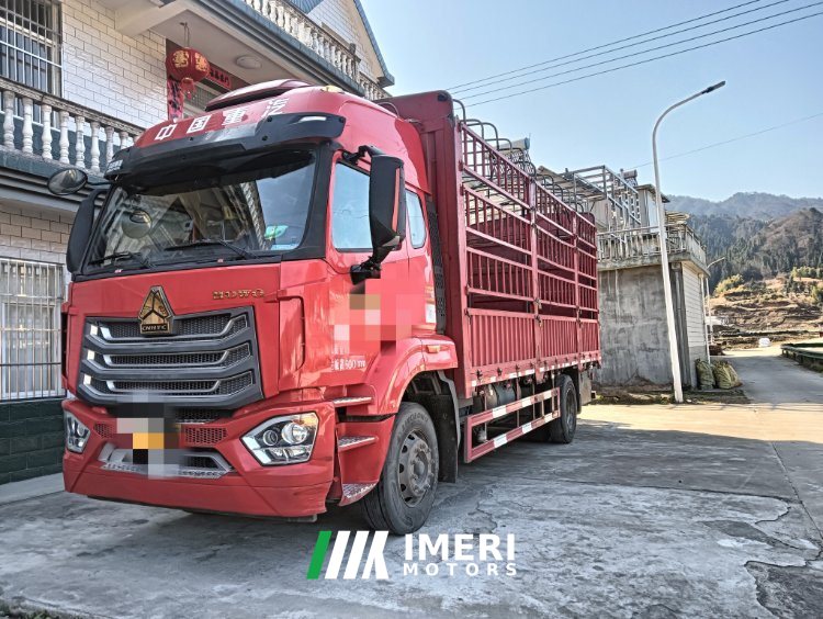 2023 Sinotruk HOWO TS5 270 hp 4X2 6.75 m