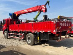 Shacman X9 200 hp 4X2 6.1 m - photo 4