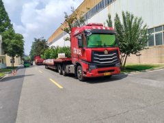 Sinotruk HOWO Max 530 hp 6X4 - фото 1