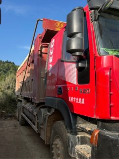 SAIC Hongyan Genlyon 520 hp 6X4 6.6 m - photo 6