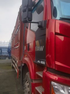 FAW Jiefang J6L 300 hp 4X2 6.75 m - ფოტო 1