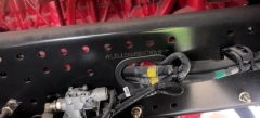 Shacman Q300S 349 hp 6X4 - фото 5