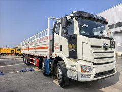 Chengli FAW Jiefang 350 hp 8X4 9.6 m - photo 3