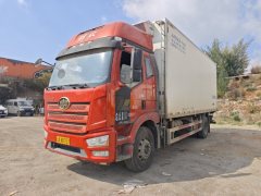 FAW Jiefang J6L 240 hp 4X2 6.8 m - фото 1