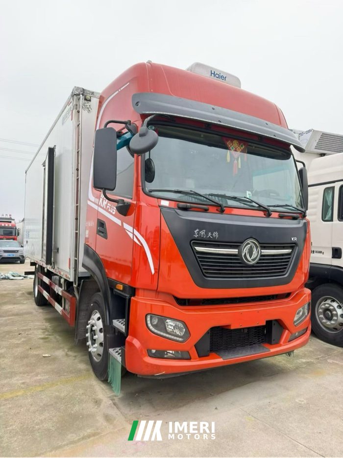 Dongfeng Tianlong KL 290 hp 6X6 6.8 m - truck from China