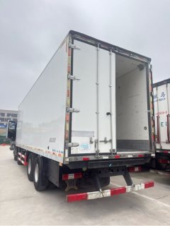 Dongfeng Tianlong KL 290 hp 6X6 6.8 m - photo 5