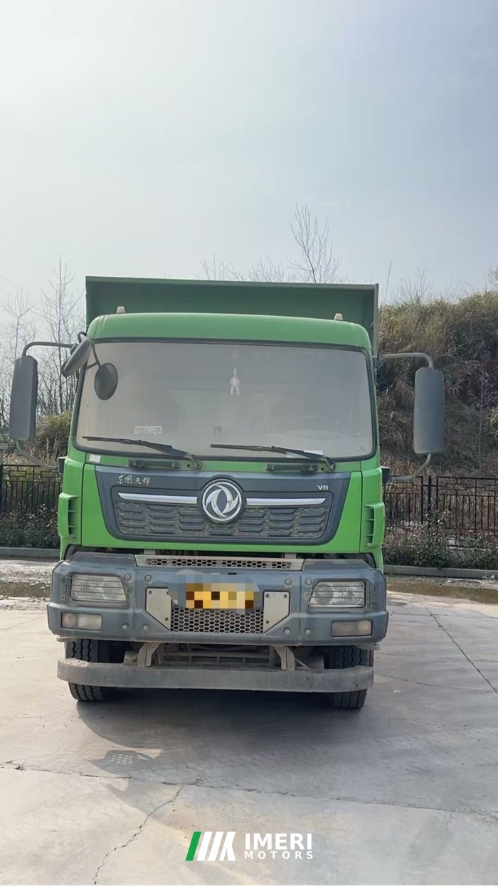 Dongfeng Tianjin VR 270 hp 8X2 6.8 m - truck from China