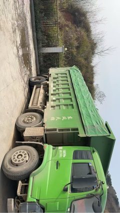 Dongfeng Tianjin VR 270 hp 8X2 6.8 m - photo 3