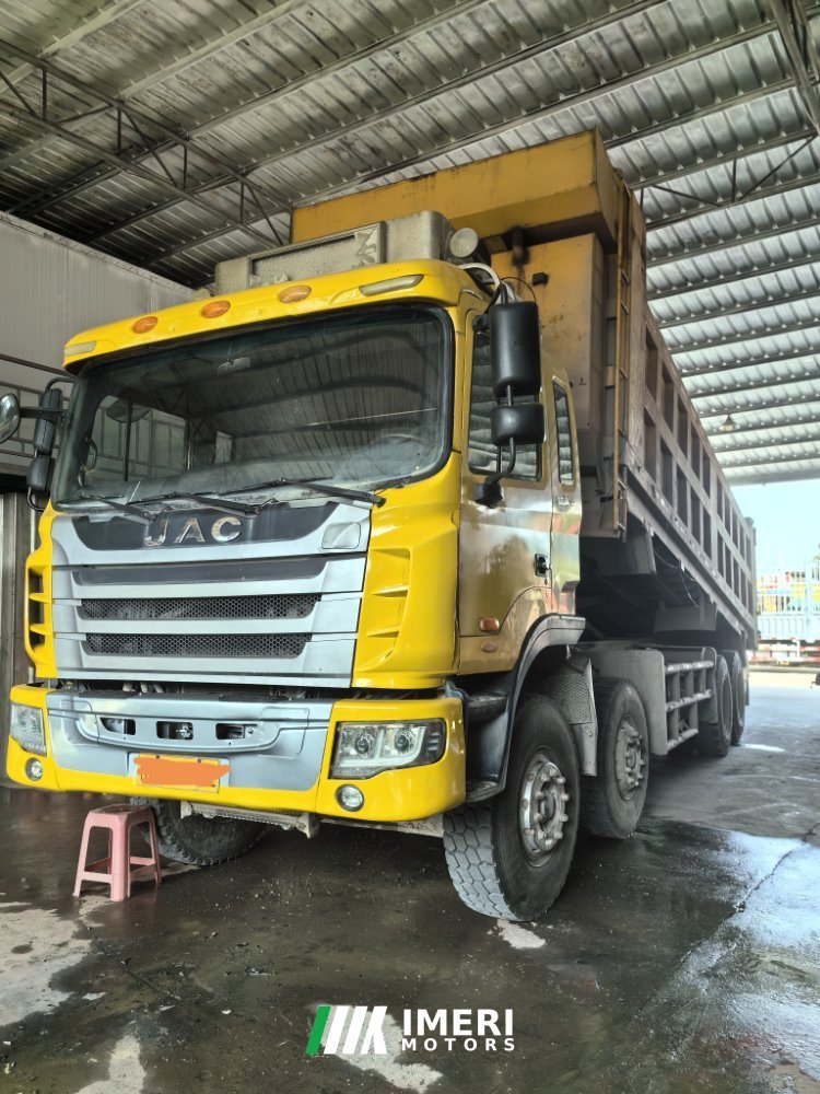 2018 JAC Gallop K3 400 hp 8X4 7.6 m