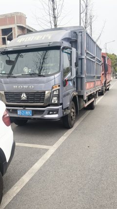 SINOTRUK HOWO Light Duty Truck Commander 170 hp 4X2 4.15 m - ფოტო 2