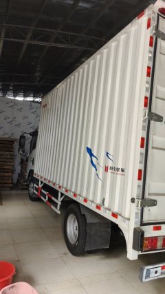 Qingling Isuzu KV100 132 hp 4X2 4.13 m - ფოტო 3