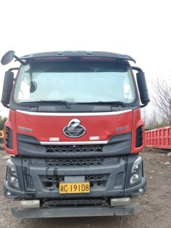 Dongfeng Liuzhou Chenglong H5 350 hp 8X4 6.8 m - photo 3