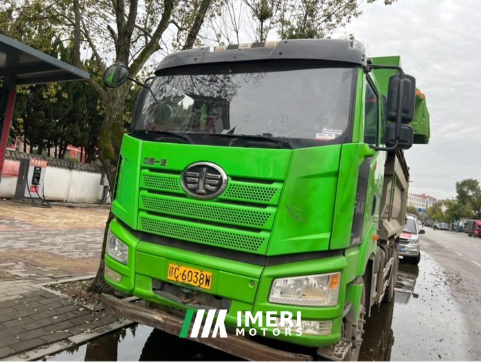 2020 FAW Jiefang J6P 390 hp 6X4 5.8 m