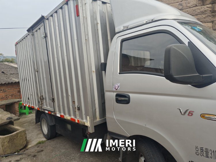 Ouling V5 105 hp 4X2 3.61 m - грузовик из Китая