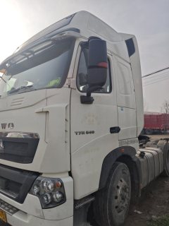 Sinotruk HOWO T7H 540 hp 6X4 - photo 1