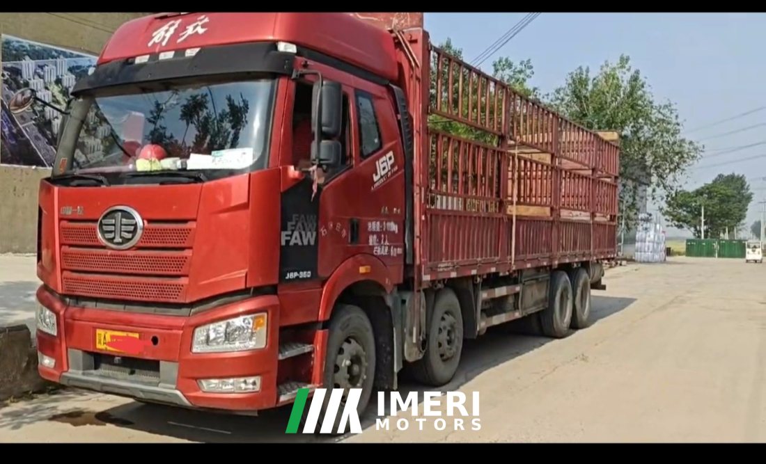 FAW Jiefang J6P 350 hp 8X4 9.5 m - truck from China