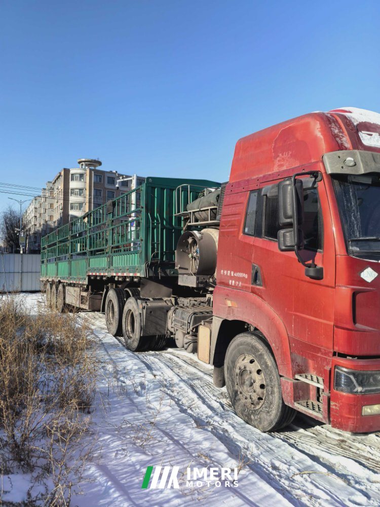 13 m x 2.55 m 1-axis stake body type semi-trailer - truck from China