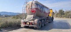 Dongfeng Liuzhou Chenglong H7 430 hp 6X4 - photo 8