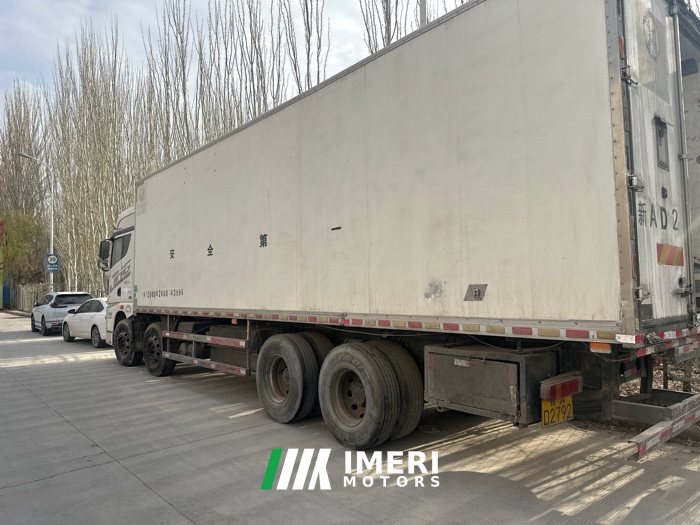 FAW Jiefang JH6 460 hp 4X4 9.6 m - truck from China