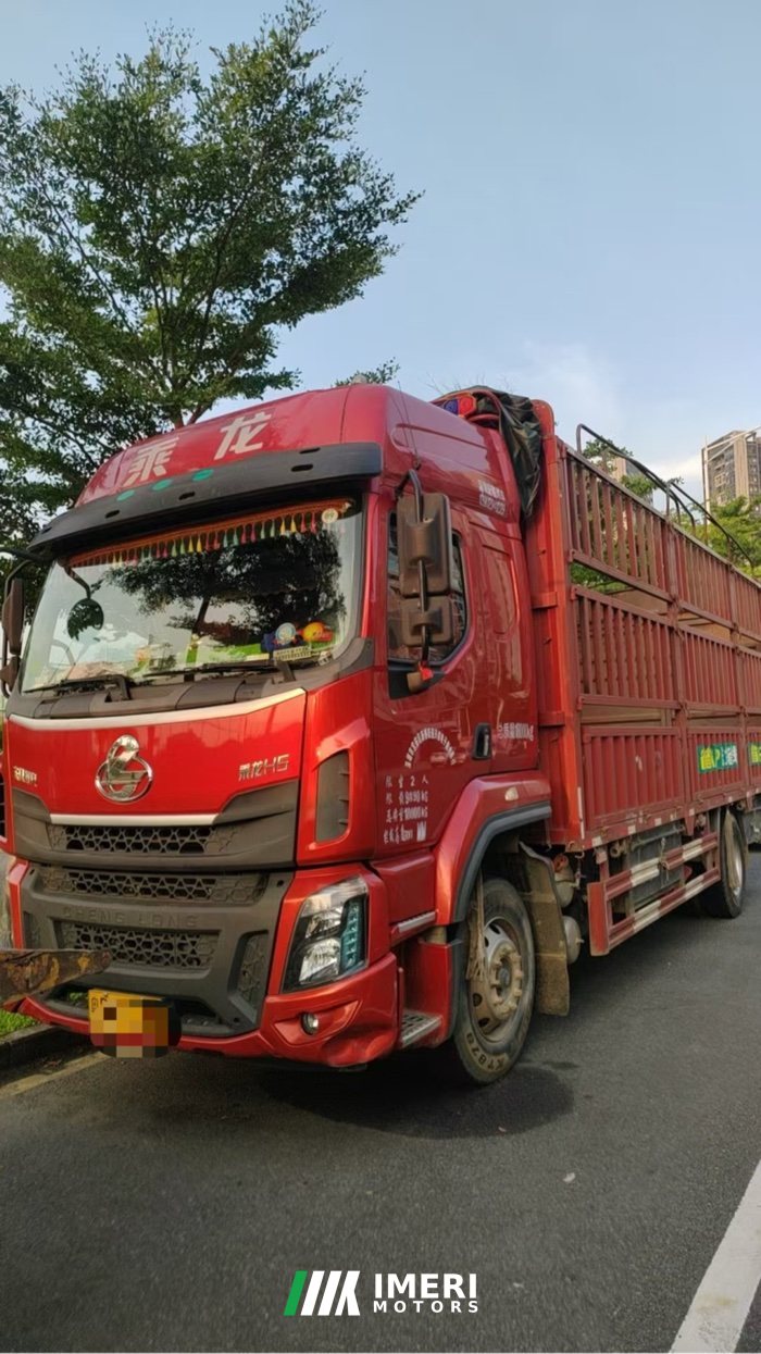 2021 Dongfeng Liuzhou Chenglong H5 240 hp 4X2 6.8 m