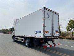 Dongfeng Tianjin KR PLUS 290 hp 4X2 6.8 m - ფოტო 4