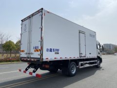 Dongfeng Tianjin KR PLUS 290 hp 4X2 6.8 m - ფოტო 6