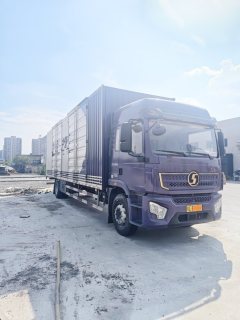 Shacman 240 hp 4X2 9.8 m - photo 2