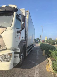 Sinotruk Hohan Haohan J7B 251 hp 4X2 6.8 m - фото 3