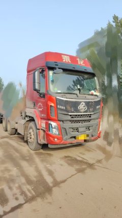 Dongfeng Liuzhou Chenglong H5 460 hp 6X4 - ფოტო 1