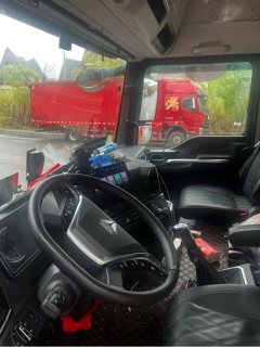 Sinotruk Sitrak G5 290 hp 4X2 9.6 m - ფოტო 4