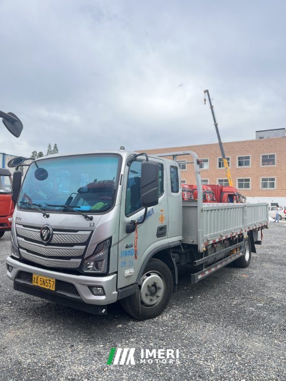 Foton Aumark S3 220 hp 4X2 5.25 m - truck from China
