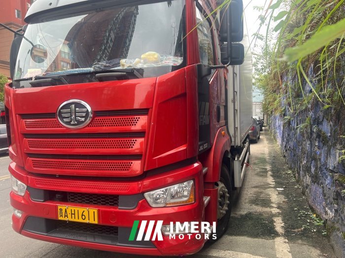 2024 FAW Jiefang J6L 300 hp 4X2 6.8 m