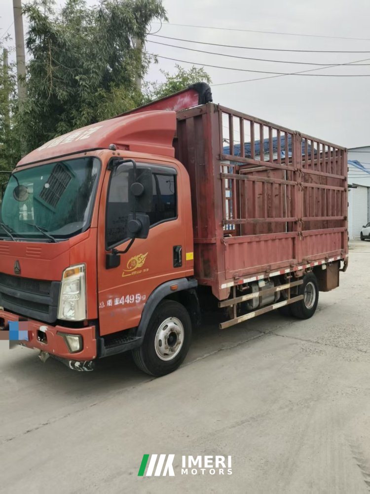 SINOTRUK HOWO Light Duty Truck Hanjiang 165 hp 4X2 3.85 m - truck from China