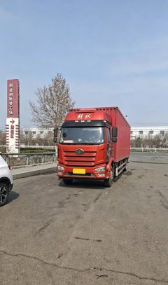 FAW Jiefang J6L 260 hp 4X2 9.7 m - photo 1