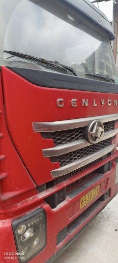 SAIC Hongyan Genlyon 520 hp 6X4 - ფოტო 3