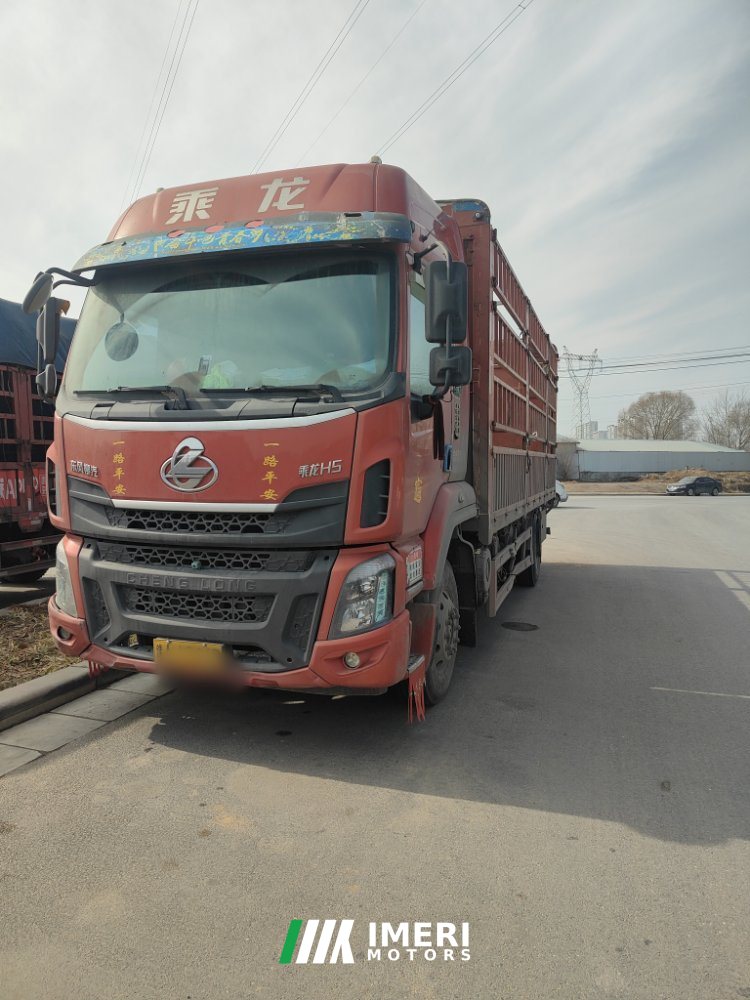 Dongfeng Liuzhou Chenglong H5 245 hp 4X2 6.8 m - truck from China
