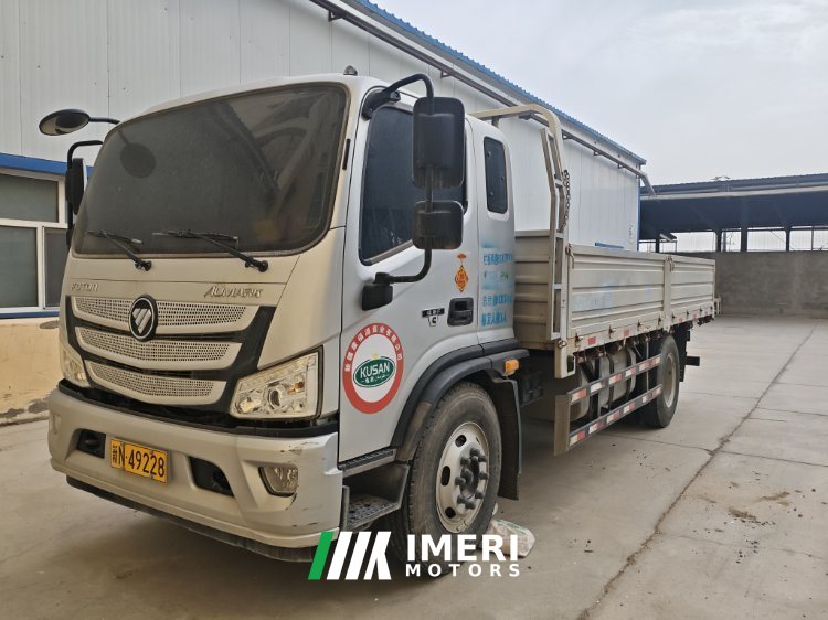Foton Aumark S3 156 hp 4X2 5.25 m - truck from China