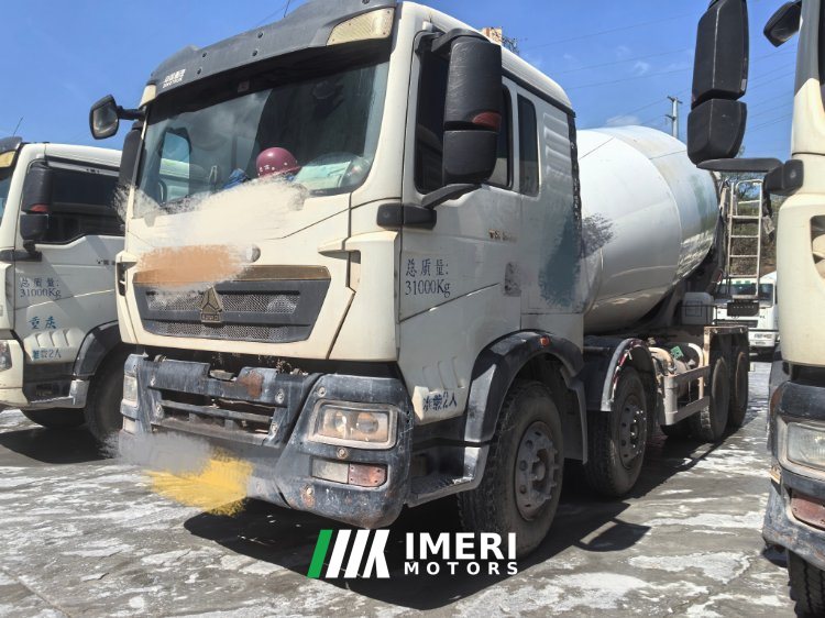2021 Sinotruk HOWO TX7 340 hp 8X4