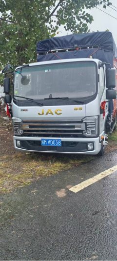 JAC Shuailing S7 180 hp 4X2 3.85 m - ფოტო 1