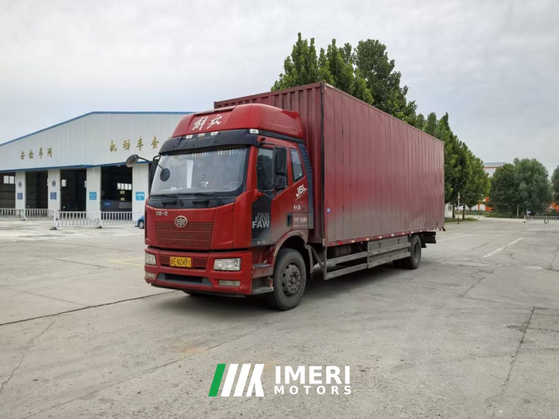 FAW Jiefang J6L 220 hp 4X2 8.7 m - грузовик из Китая
