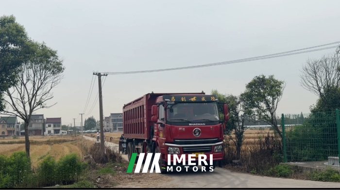 Shacman Xuande Wing 6 300 hp 8X4 6.5 m - грузовик из Китая